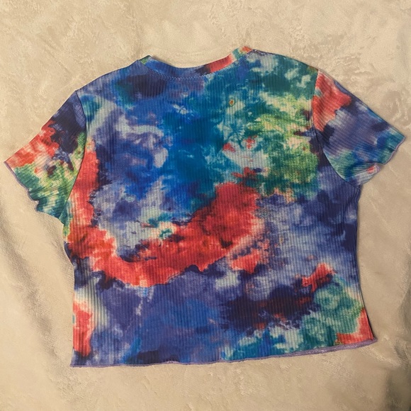 5/$20 SHEIN rainbow tie-dye crop top size small - Picture 2 of 4